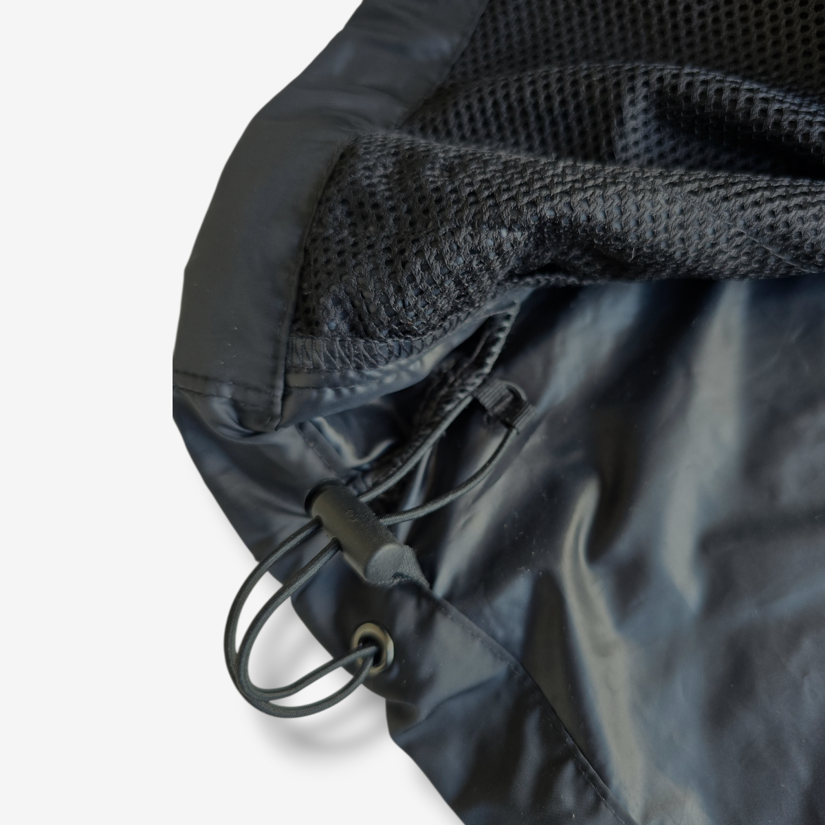 Chamarra Rompevientos COLUMBIA ligera impermeable Gris Negro Casual Hombre Talla M con gorro XM8606-028